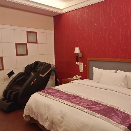Wogo Hotel Yilan Esterno foto